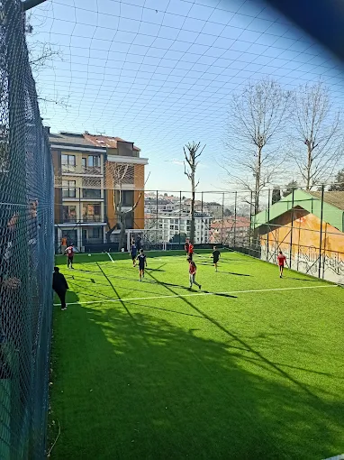 Üsküdar Lisesi Halı Saha