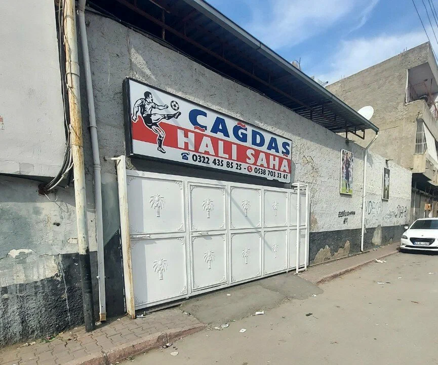 Çağdaş Halı Saha