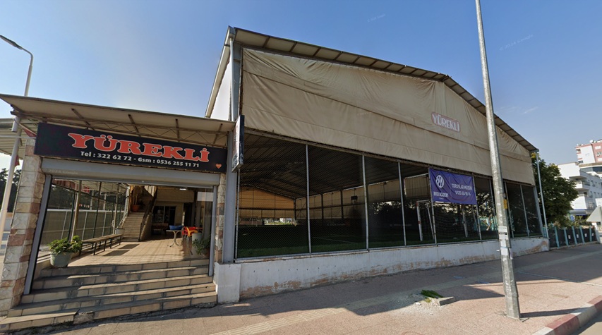 Yürekli halı saha