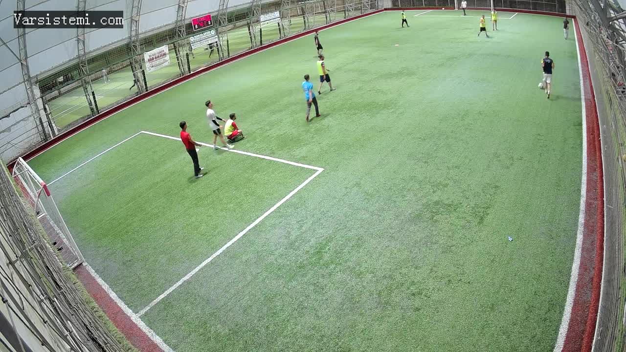 Adam öldürmeye ve cinayete teşebbüs halı saha gol