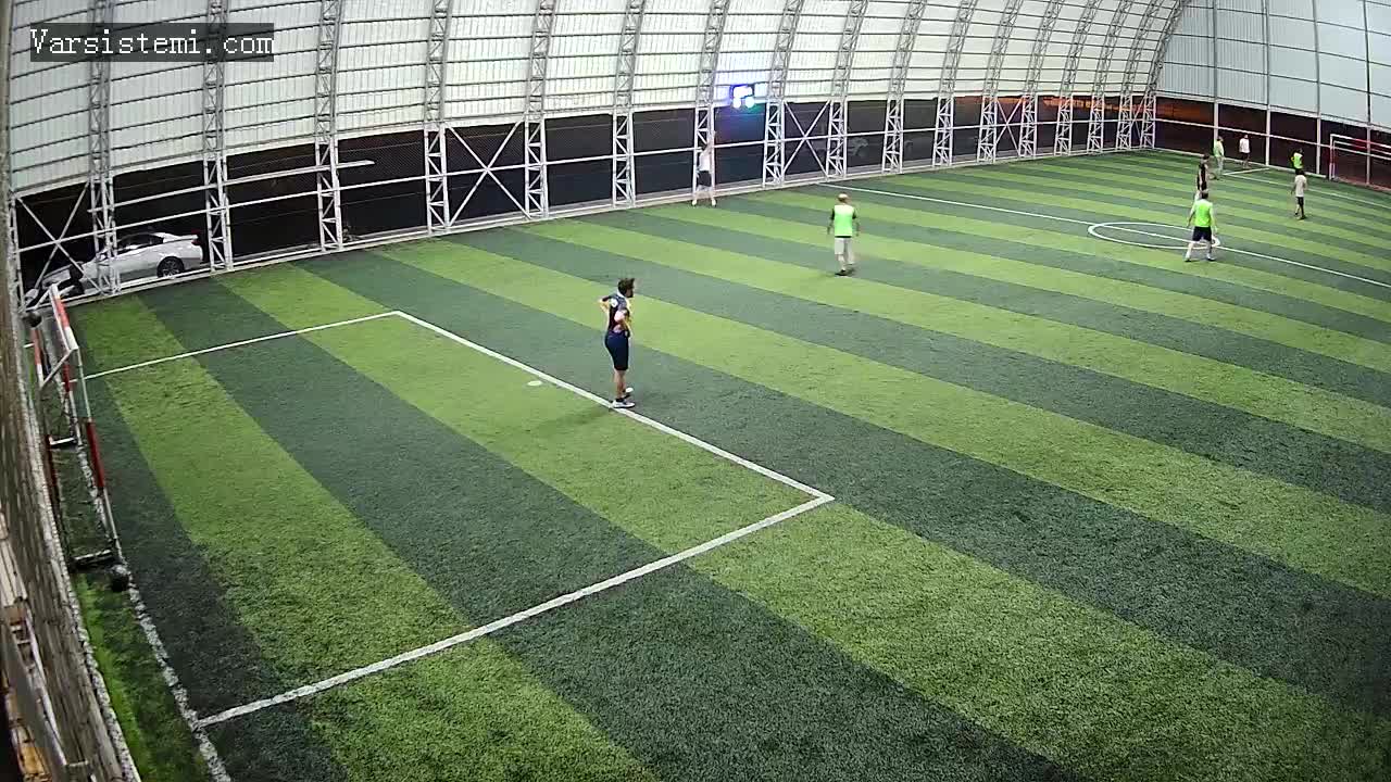 Emre Öztürk halı saha gol