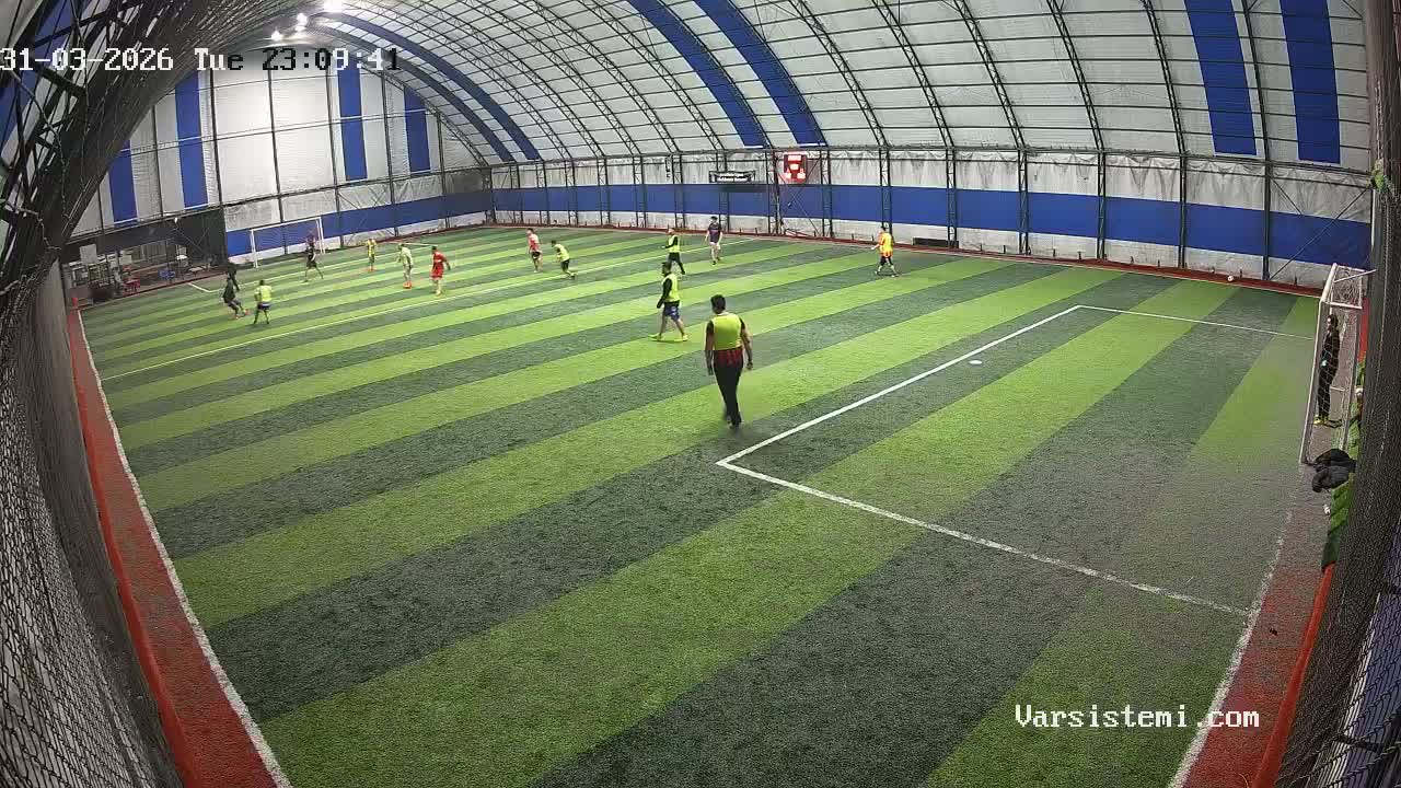 Aziz halı saha gol