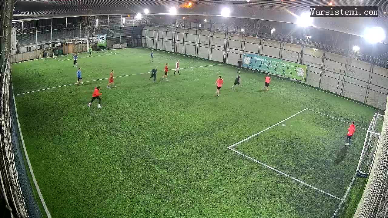 izze sarı halı saha gol