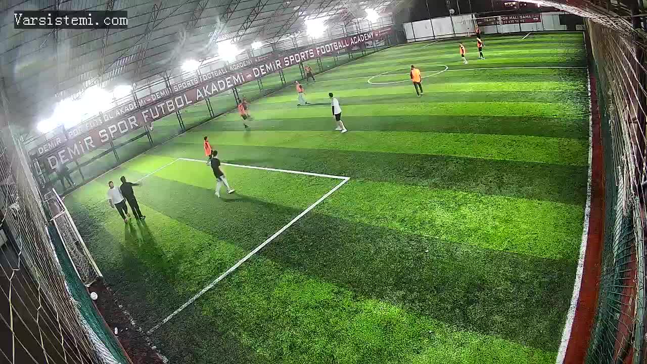 Q7 halı saha gol
