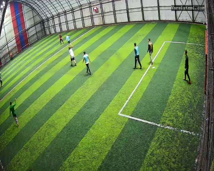 M....  N... halı saha gol