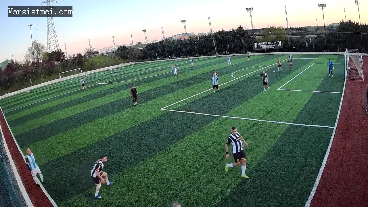 Doğan halı saha gol