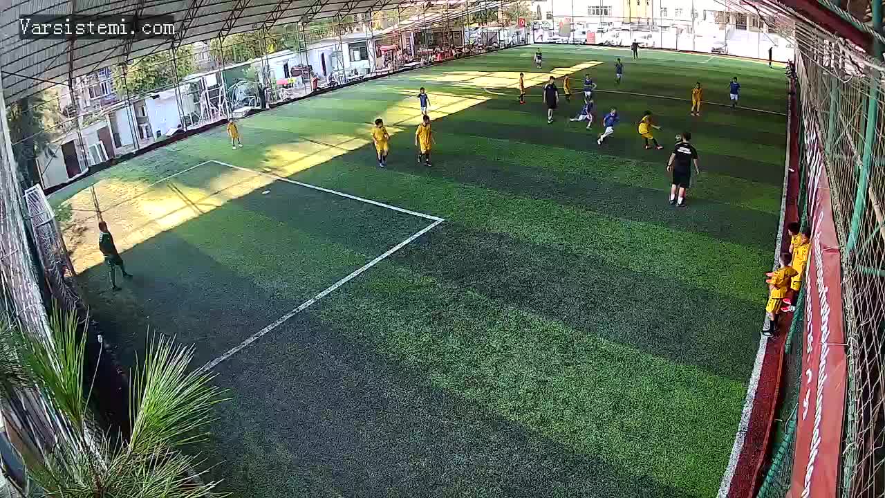 Berat halı saha gol