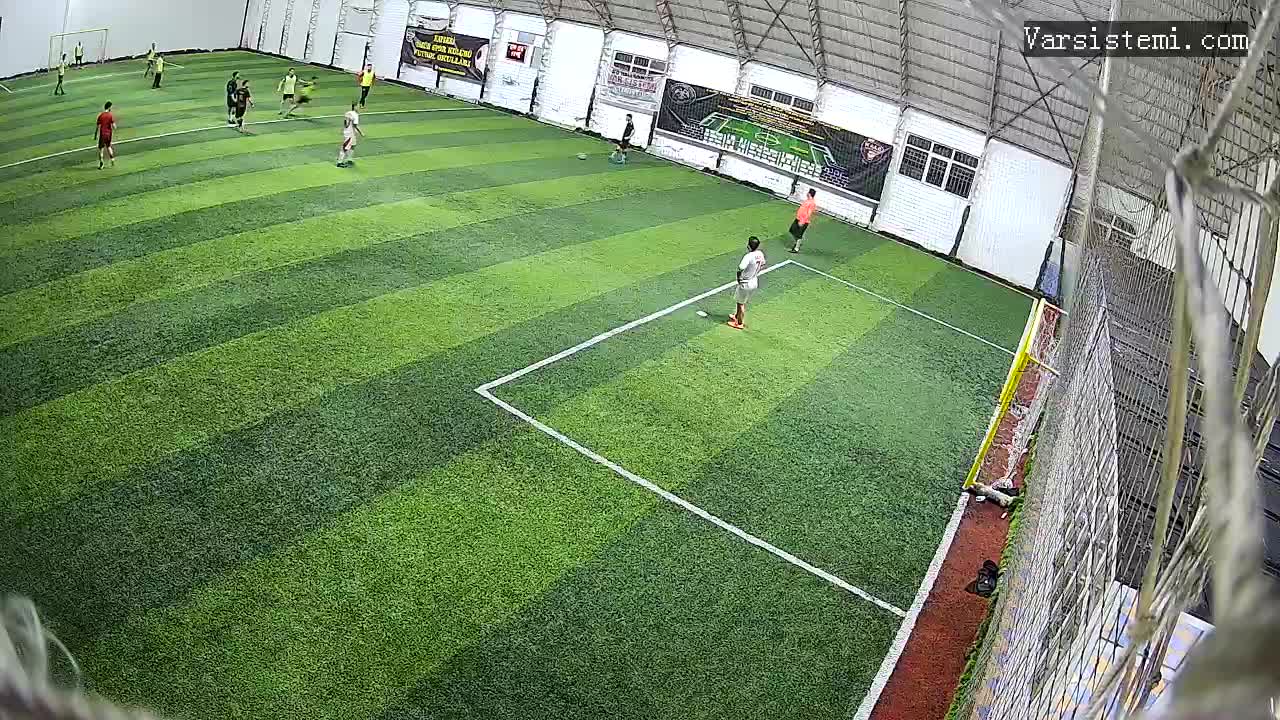 Gol chakh chakhi halı saha gol