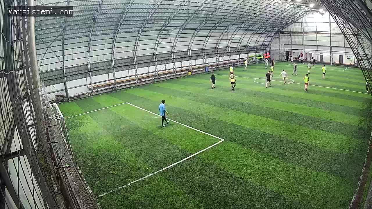 Emre halı saha gol