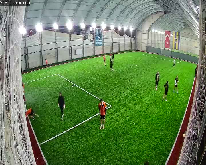 Saha 1 halı saha gol