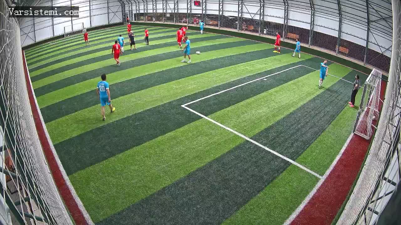 Baki halı saha gol