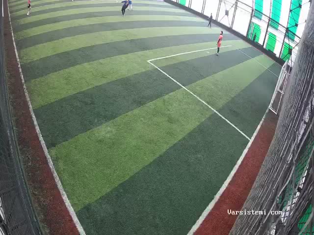 X halı saha gol