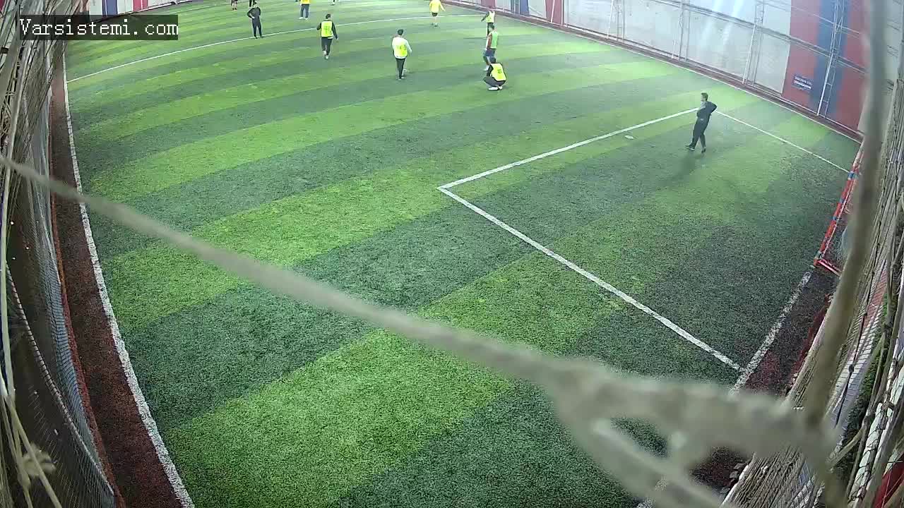 Emrullah Akçay ağları temizledi silopi halı saha gol