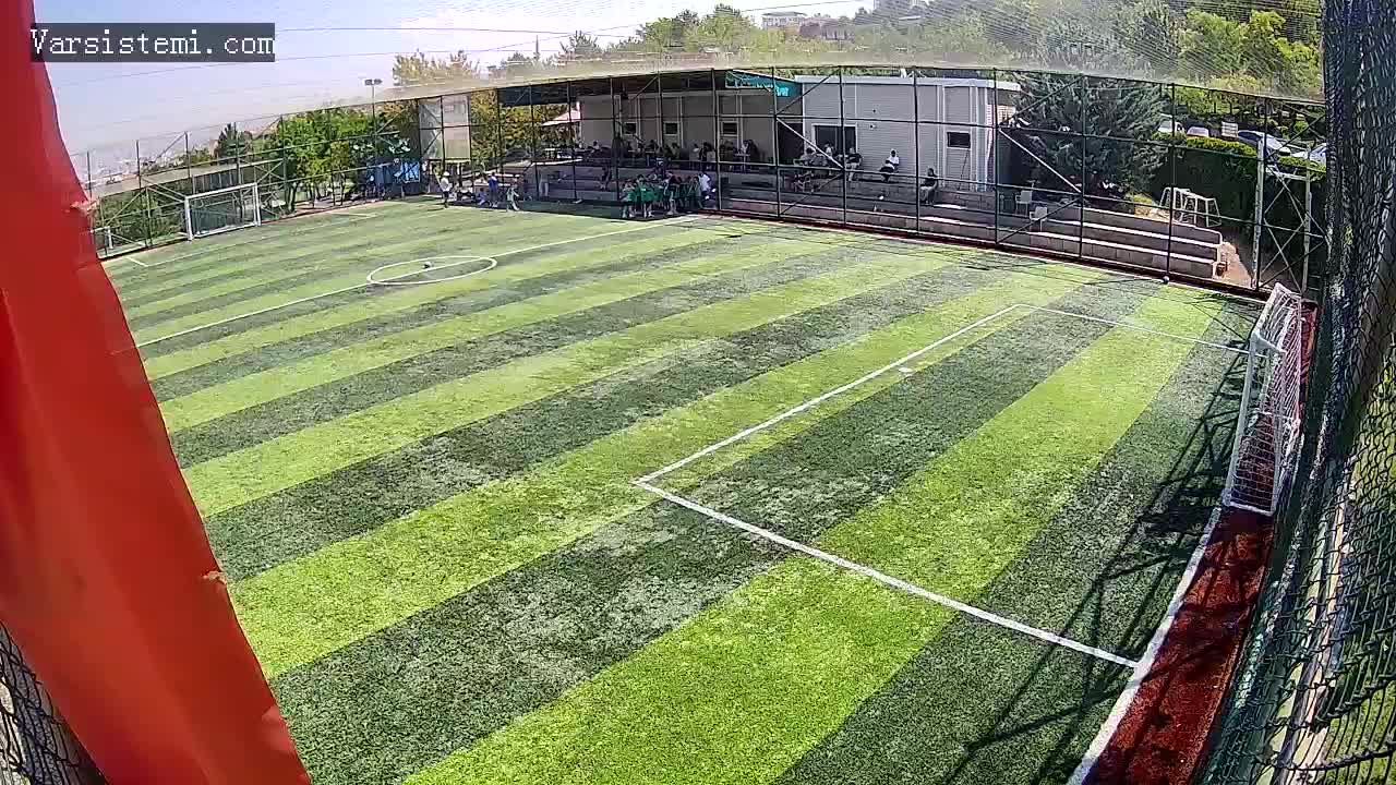 Şerefcan halı saha gol