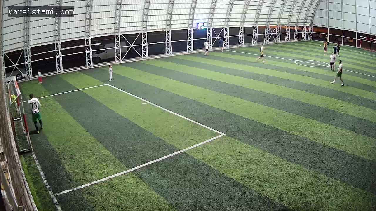 Batu halı saha gol