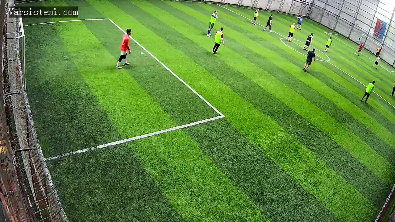 Emir halı saha gol