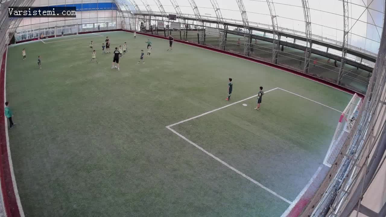 Berat halı saha gol