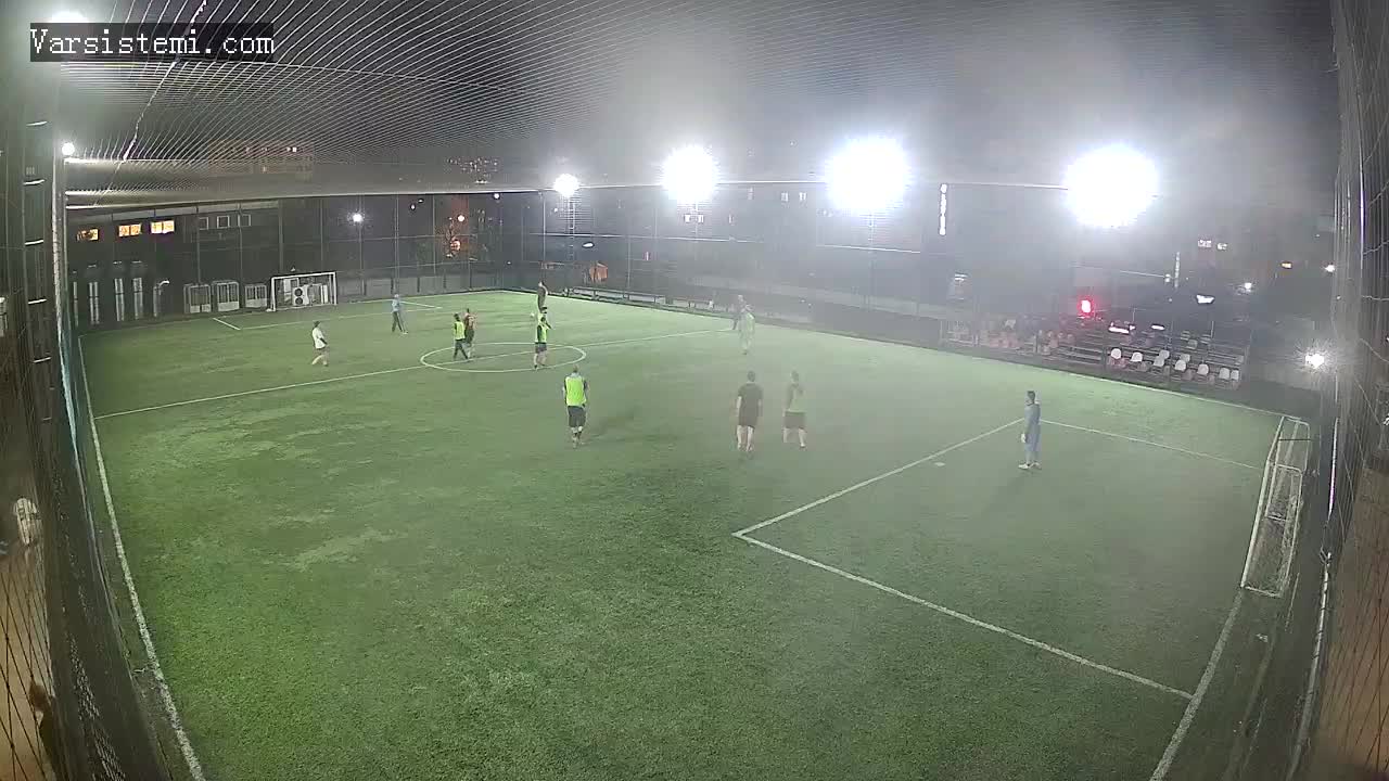 E halı saha gol