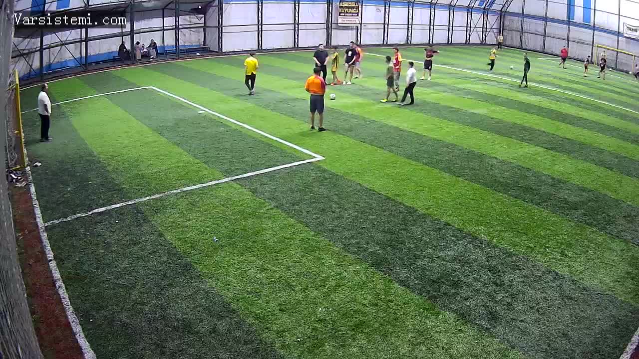 Beşir halı saha gol