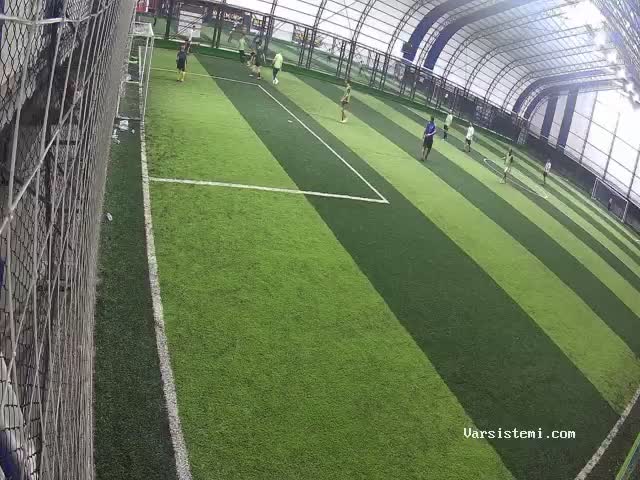 Vole halı saha gol