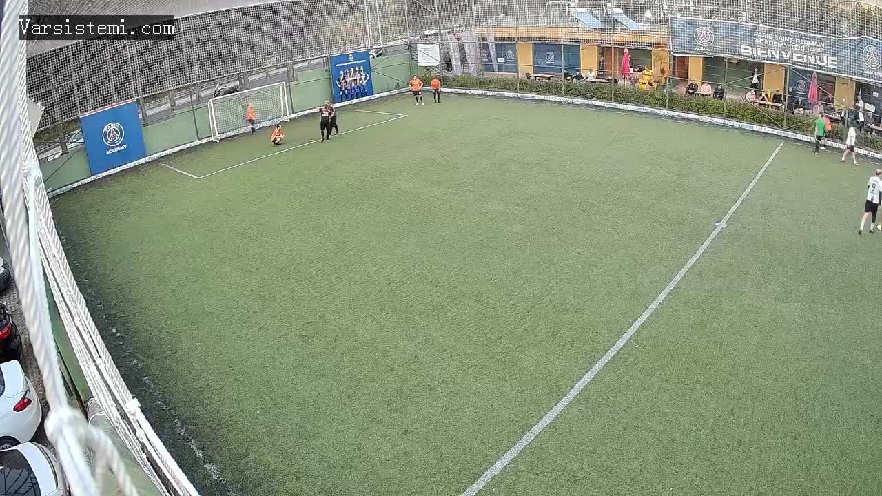 Ata halı saha gol