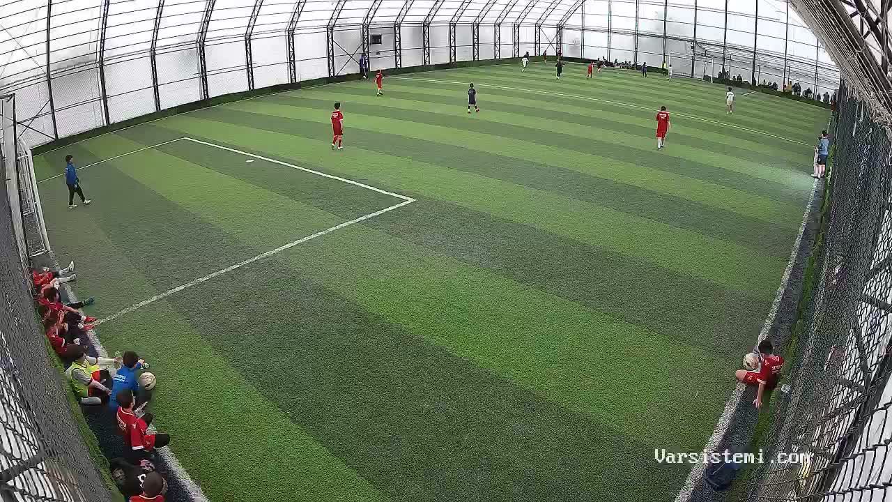 Ertuğrul halı saha gol