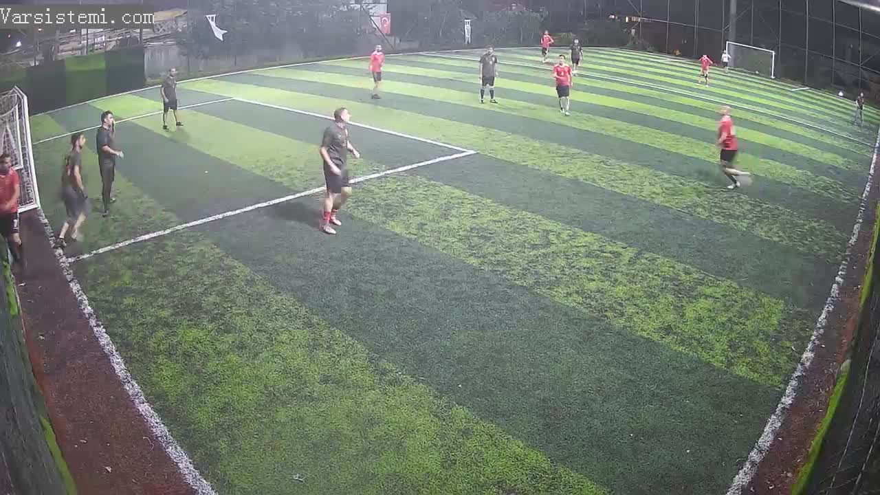 Maruf  akan halı saha gol