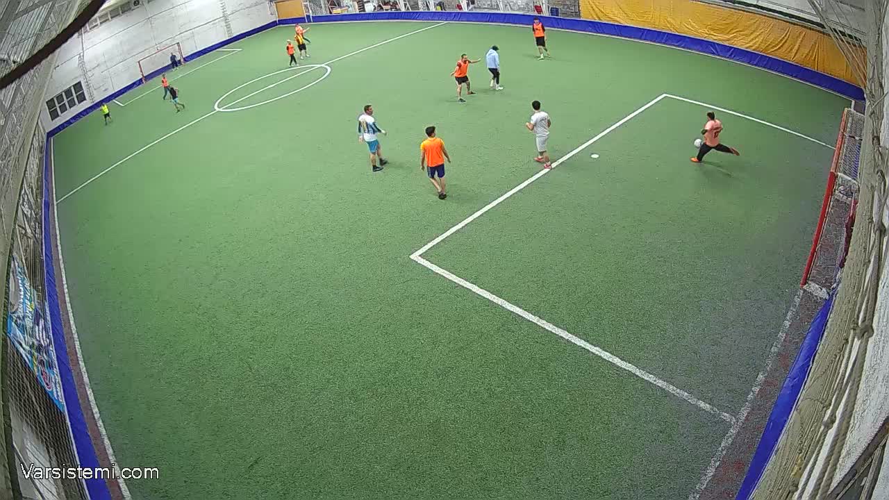 Uğur halı saha gol
