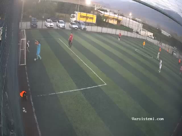 Emir halı saha gol