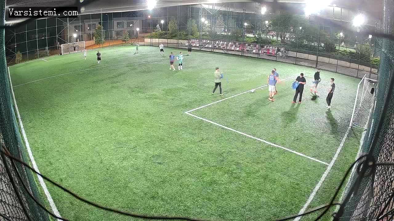 Tufan 1 halı saha gol