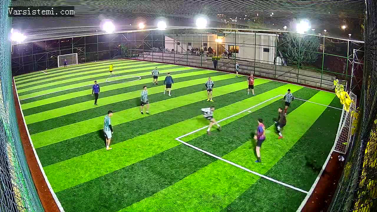 Yusuf Yanaşır halı saha gol