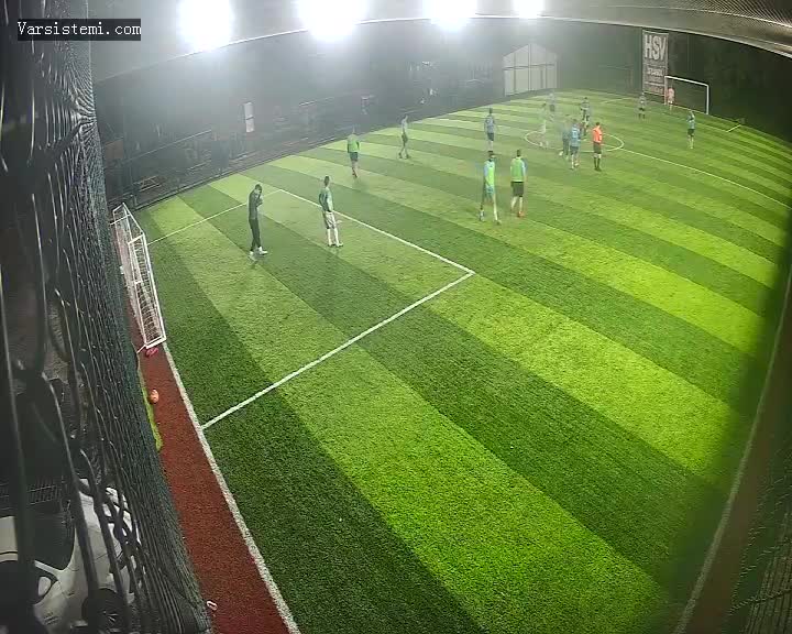 ibrahiyeniyer halı saha gol