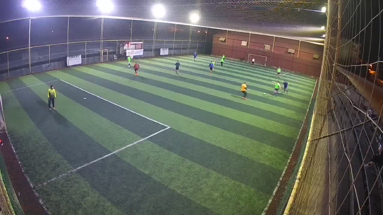 Sülo halı saha gol