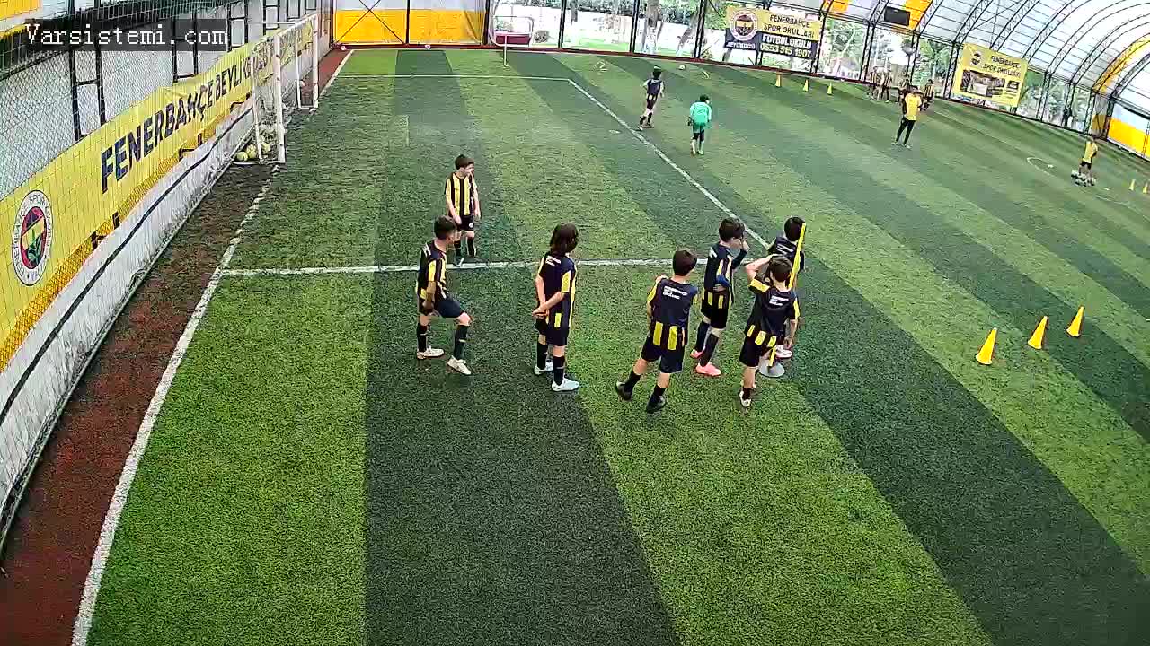 Ailem halı saha gol