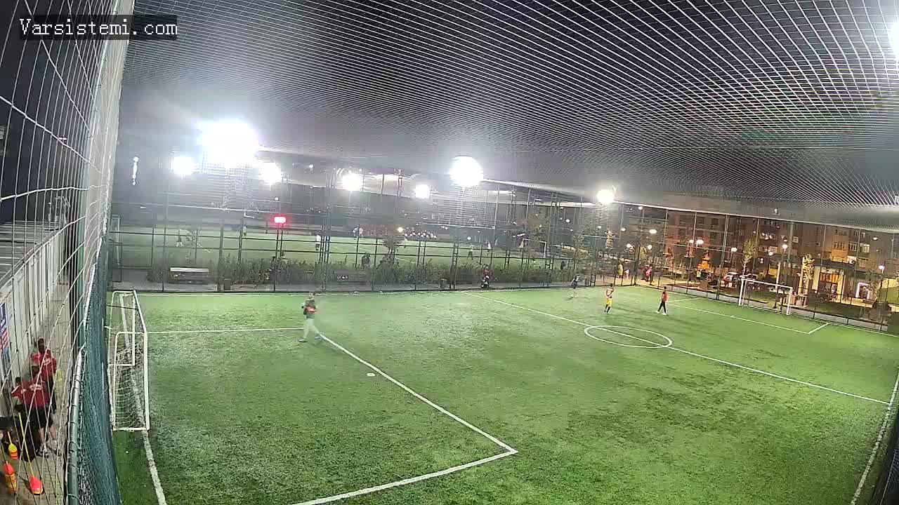 الكنج halı saha gol