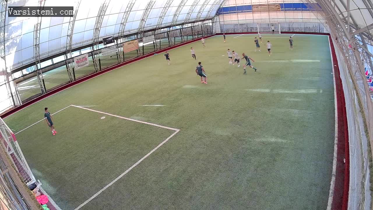 Miro ak halı saha gol