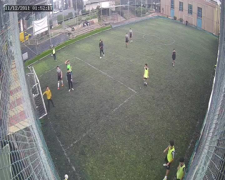 Emir halı saha gol
