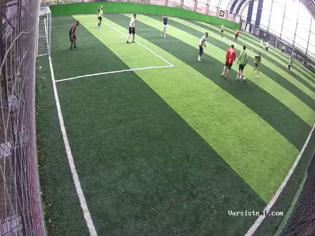 Wat halı saha gol