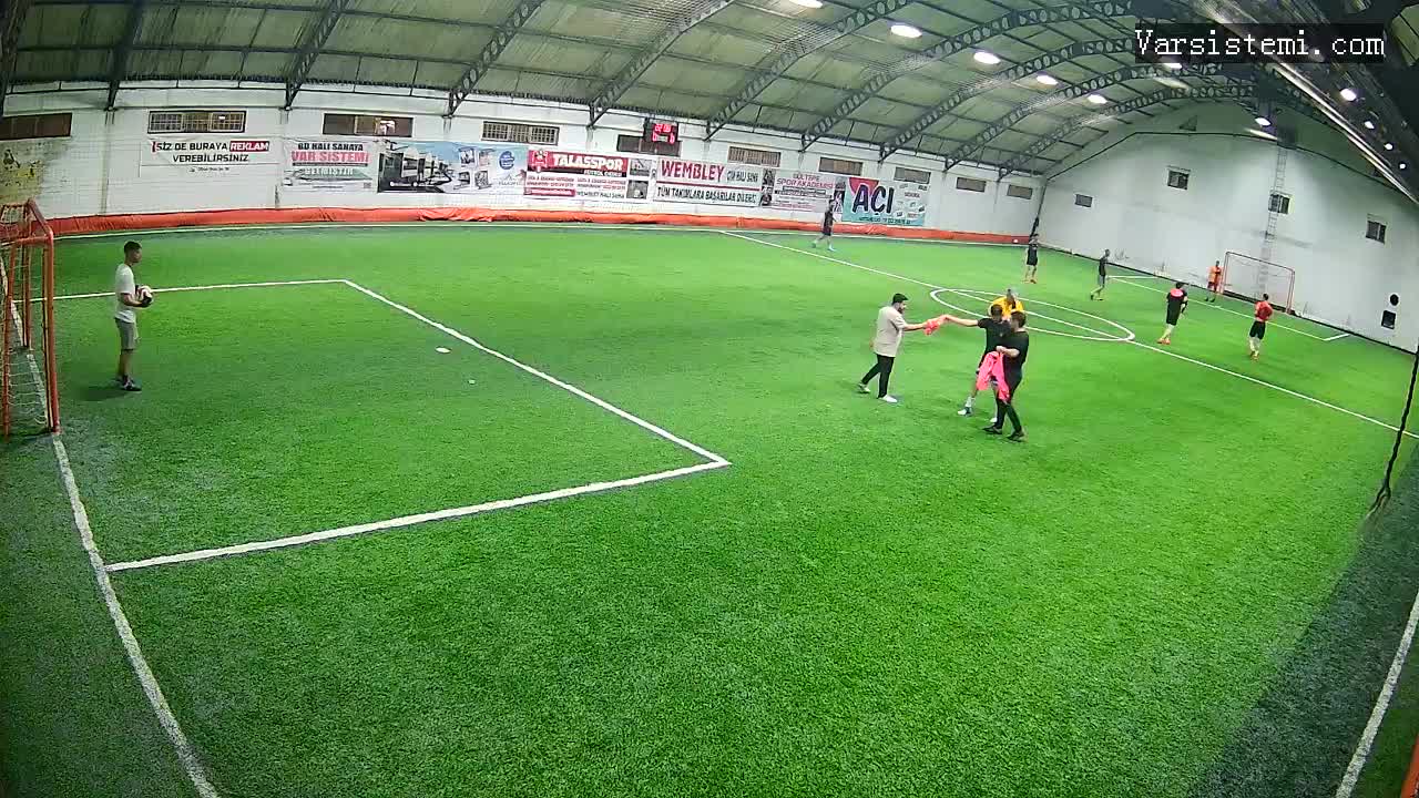 Noel halı saha gol