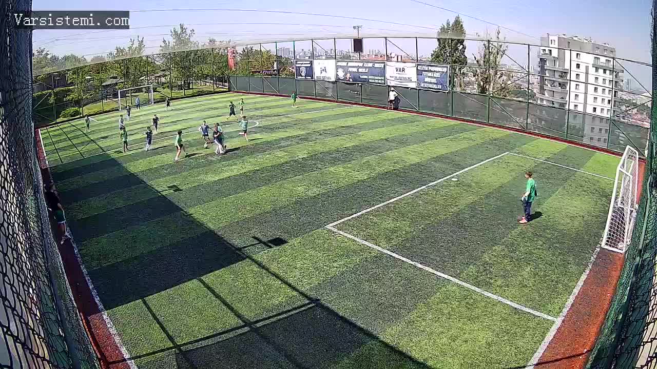 Şerefcan halı saha gol