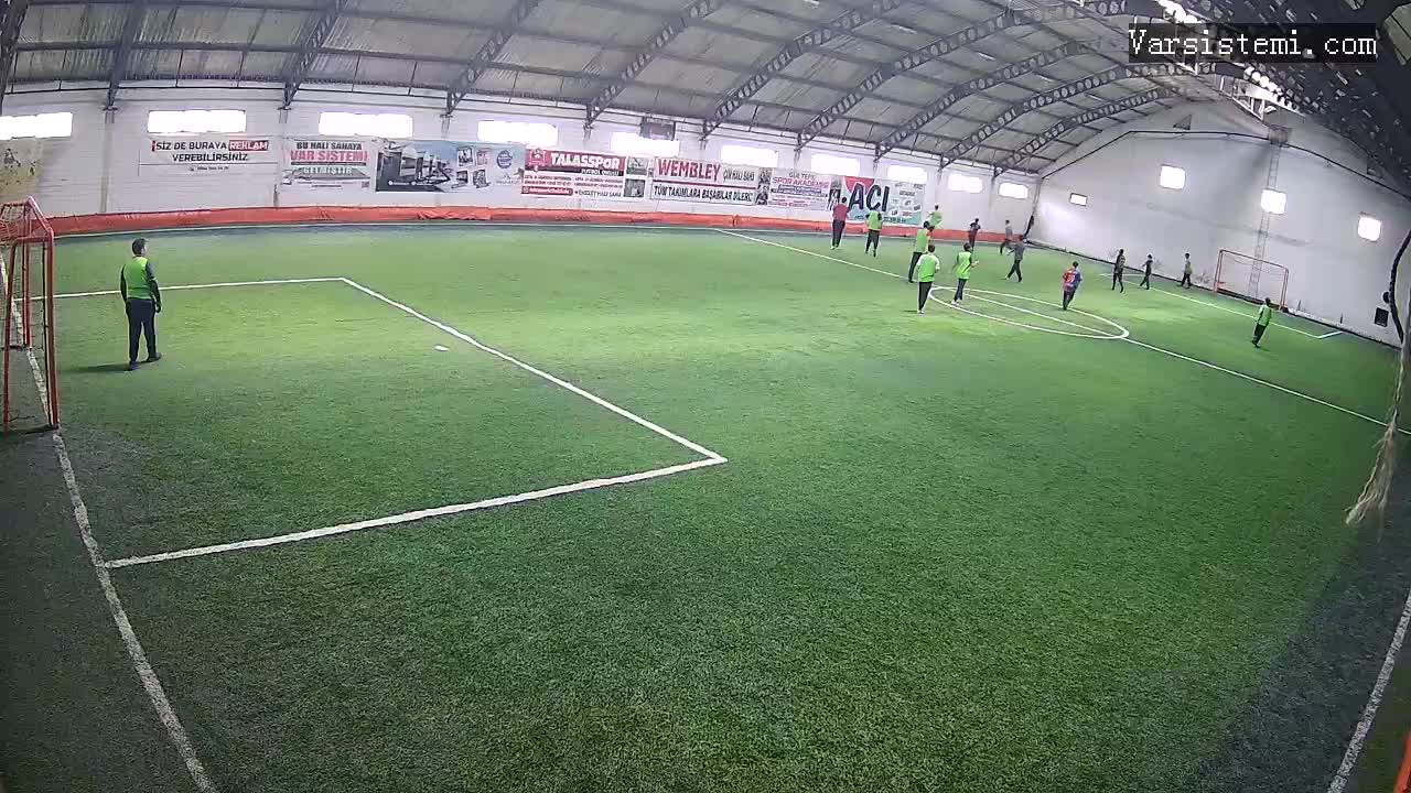 aaaaaa halı saha gol