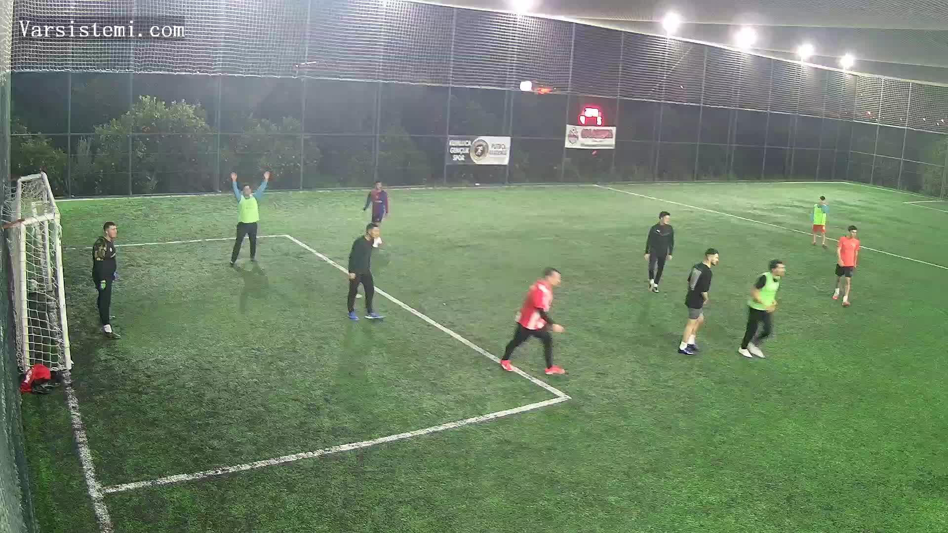 f halı saha gol